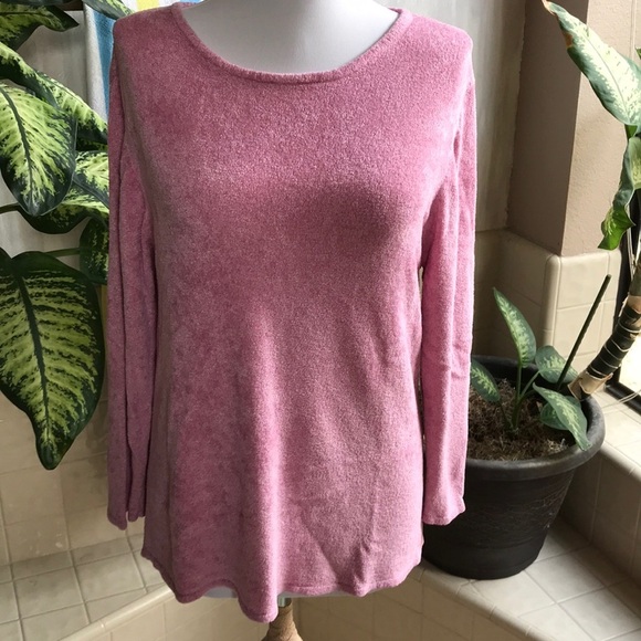 Heirloom Collectibles soft pink sweater - Picture 1 of 6